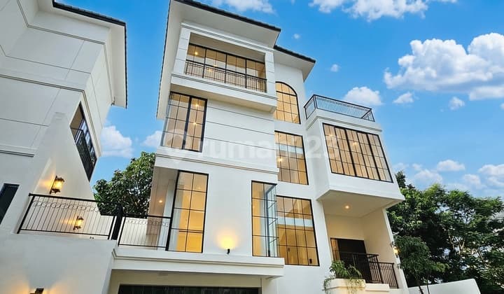 Rumah Mewah Dalam Townhouse di Jakarta Selatan