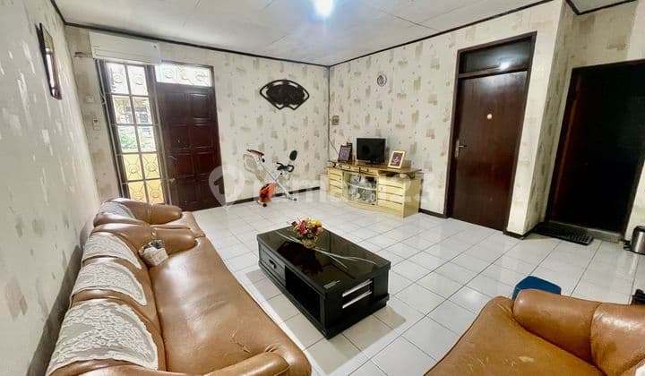 Favorite Block Muara Karang House