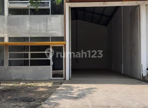 Kamal Kbc Business Center Warehouse Flood-Free