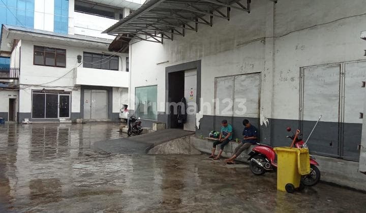 FOR RENT WAREHOUSE IN PLUIT, CONTAINER ACCESSIBLE, NEAR HIGHWAY