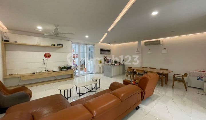 Dijual Rumah Golf Lake Cengkareng Semifurnish Kondisi Rapih