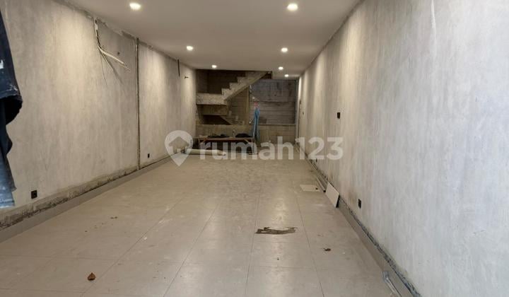 Dijual Ruko Muara Karang Lokasi Ramai dan Strategis