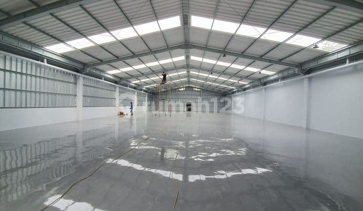 DISEWAKAN GUDANG SERPONG AKSES KONTAINER 20FIT LOKASI STRATEGIS