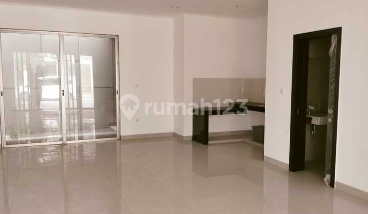 DIJUAL RUMAH PANTAI INDAH KAPUK 2 TERENOVASI SIAP HUNI