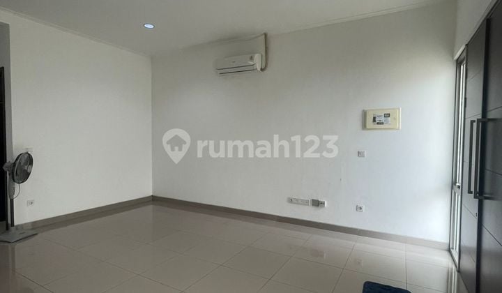DISEWAKAN RUMAH PIK 2 TERMURAH BEBAS BANJIR