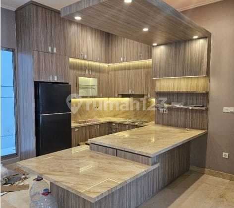 Rumah Pantai Indah Kapuk PIK siap huni full furnish interior