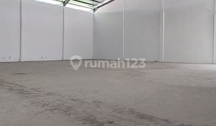 Gudang Muara Baru bebas banjir siap pakai lokasi strategis