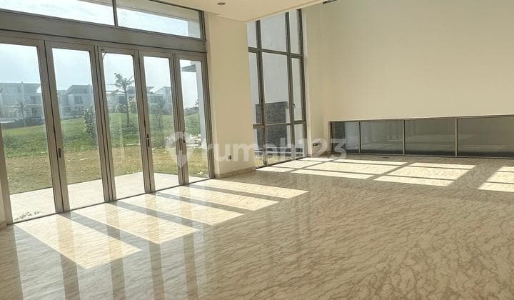 FOR SALE RENOVATED BEACHFRONT HOUSE IN PANTAI INDAH KAPUK WITH GOLF VIEW