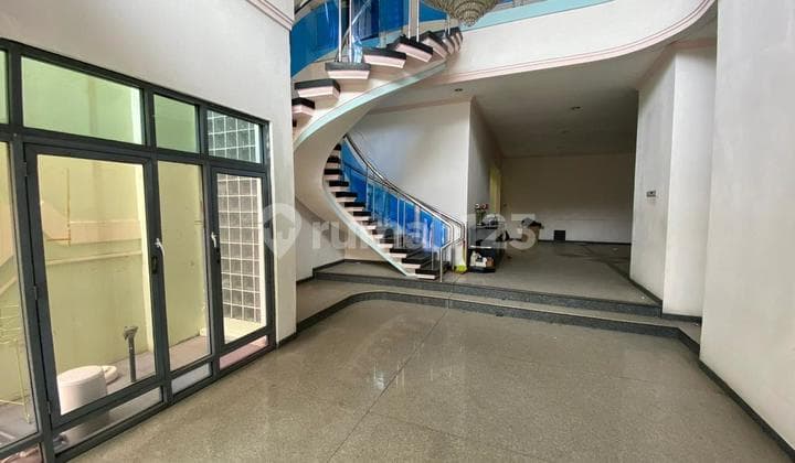 Rumah Ancol hanya hitung tanah siap huni kondisi bagus