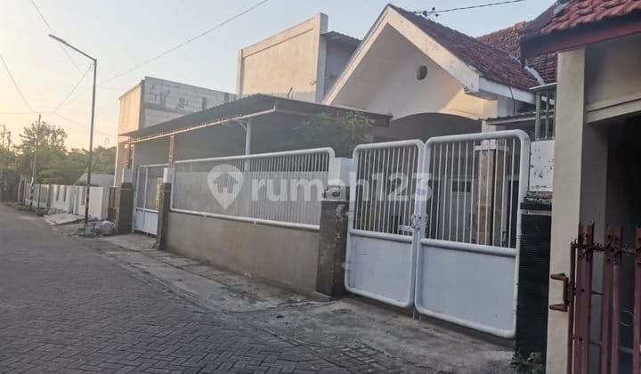 Dijual Rumah Kost Kostan Aktif Bangunan 2 Lantai Di Jl Mustang Sidoarjo
