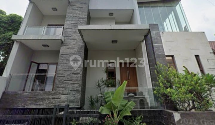 Beautiful House on Jl. Permata Hijau 2 Keb. Lama.