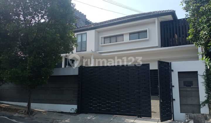 Nice House Near Pondok Indah. Flood-Free, Ideal for Living.