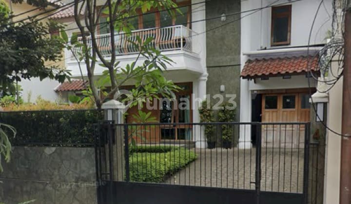 Rumah Mewah Di Daerah Elit. Jl. Cibitung 3 Keb. Baru.