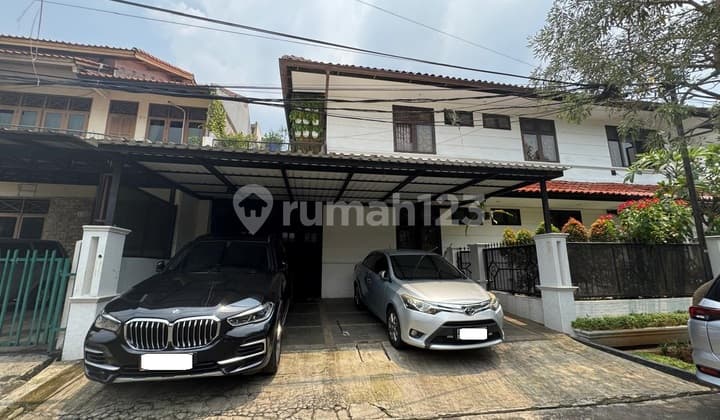 Rumah Dijual Di Komplek Bank Niaga Pejaten Barat.