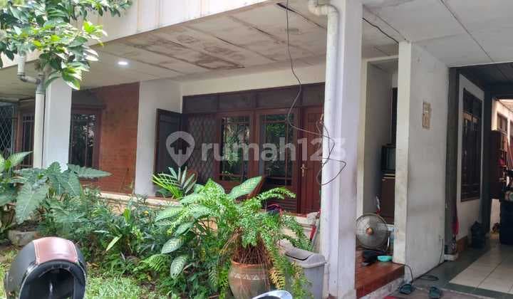 Turun Harga ! Luas 19 x 30 Dekat Senayan City