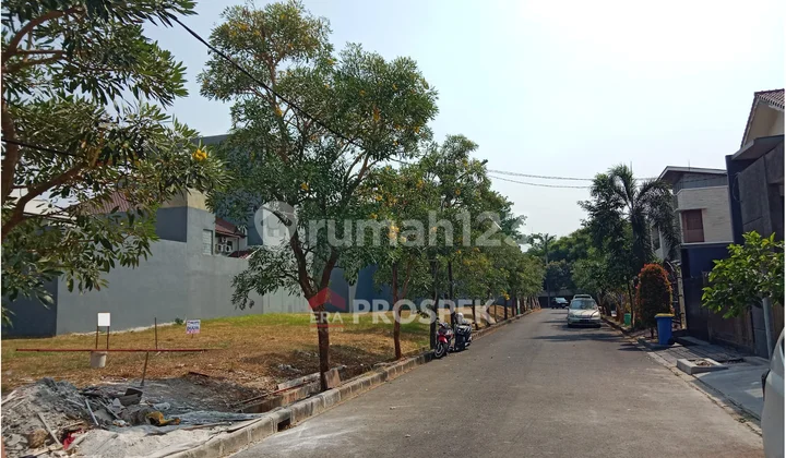 Joglo Puri Botanical Lt.8 X 18 Hdp Utara