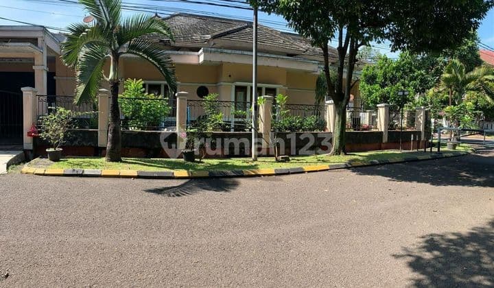 Rumah Besar di Batununggal Indah Seoekarno Hatta Bandung