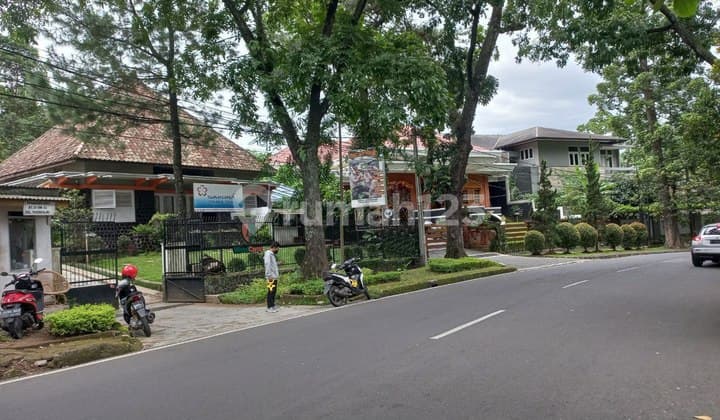 Rumah Heritage Siap Huni di Mainroad Cipaganti Dkt Setiabudi