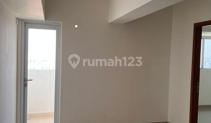 Apartment Near the Train Station