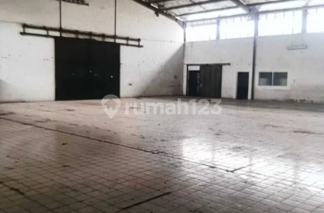 TERMURAH ! Gudang Besar Siap Pakai di Cibolerang - 3.170 m², Listrik Besar, Harga Menarik