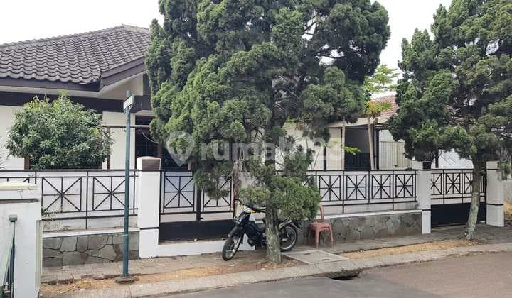 Rumah Bagus Unfurnished SHM di Singgasana Pradana, Bandung