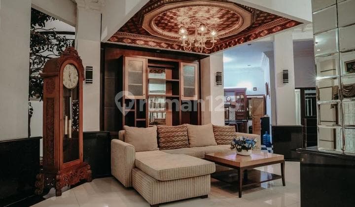 Villa Mewah Resort Dago Pakar - 3 Lantai, Kolam Renang, View Premium!