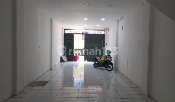 Ruko 4 Lantai Strategis Dekat Tol dan Area Komersial, Batuceper