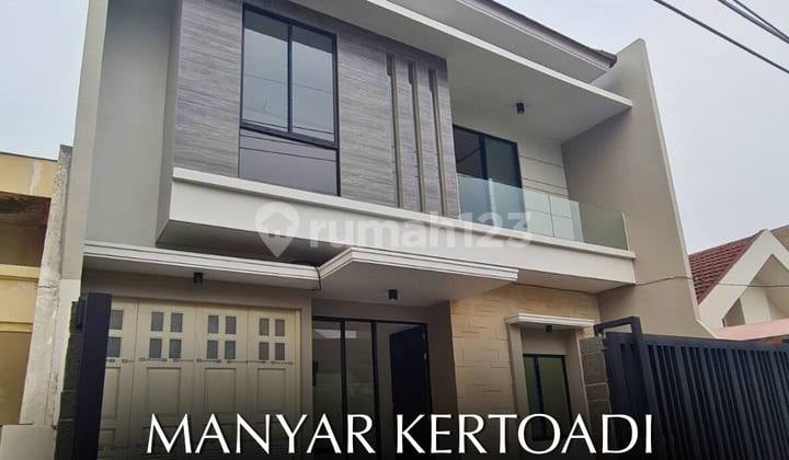 Rumah di Manyar Kertoadi