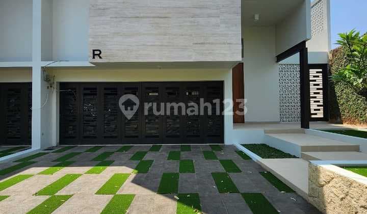 Rumah 3 Lantai Baru Unfurnished SHM di Ampera Kemang Townhouse, Jakarta Selatan