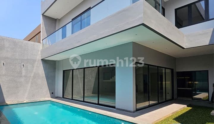 Rumah Bagus Unfurnished SHM Bintaro, Tangerang Selatan