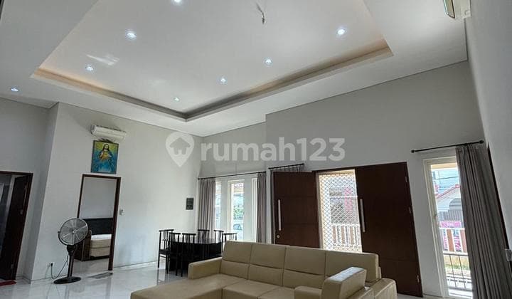 Rumah Hitung Tanah Darmo Permai Timur Murah