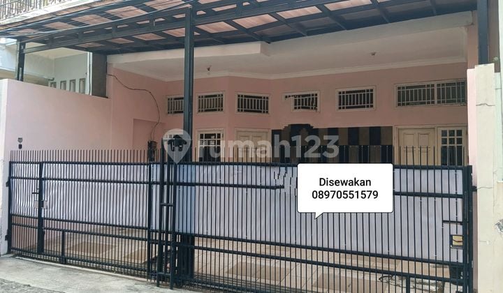 Disewakan Rumah Lebar 7 Siap Huni Dekat Taman di Kelapa Gading Jakut
