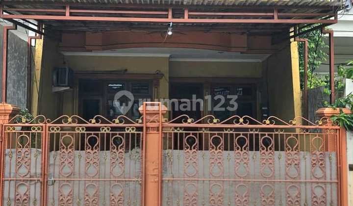 Jual Cepat Rumah Tingkat Jalan Raya di Kelapa Gading Jakut