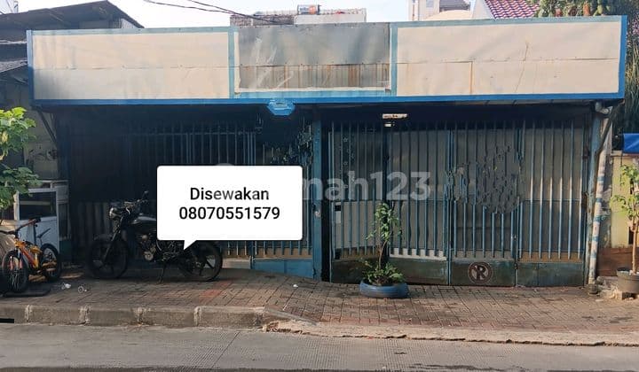 Disewakan Rumah Usaha Lebar 8 Jalan Raya di Kelapa Gading Jakut