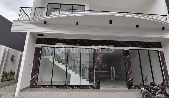 Disewakan Ruangan 2 Lantai Besar dan Mewah di Rajawali Selatan