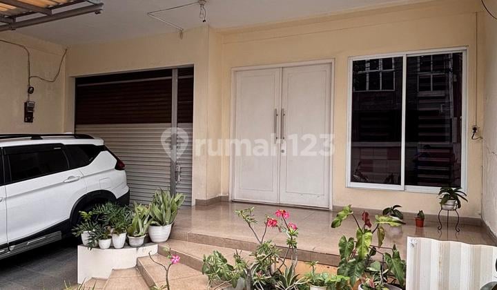 Dijual Rumah Minimalis 3.Lantai di Petojo Rapi Siap Huni