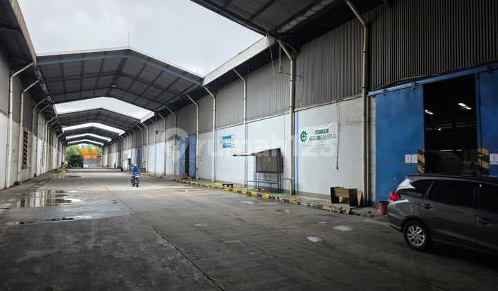 Warehouse for Rent in Cakung Ready to Use