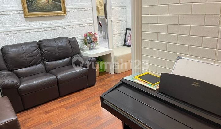 Dijual Rumah B U Di Town House Springhill Kemayoran