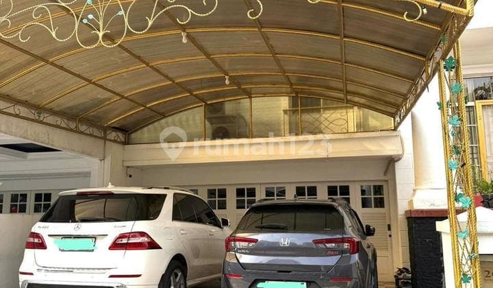 Sold 2-Storey Luxury House with Pool