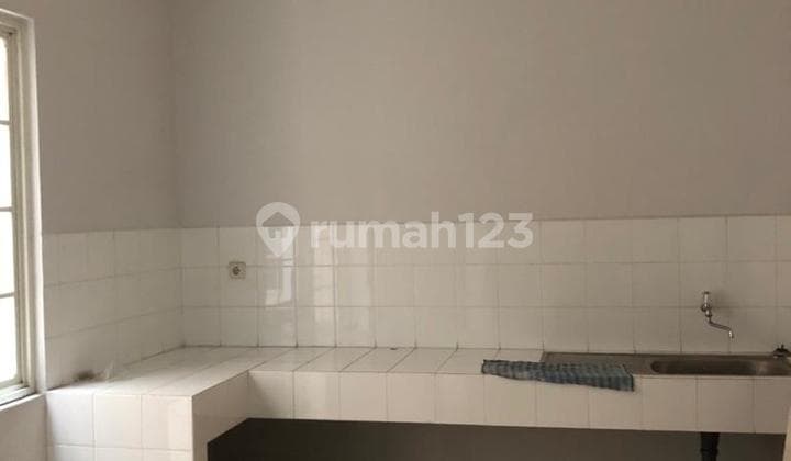 Dijual Rumah 3 Lantai di Cluster Elite di Sunter Green Lake