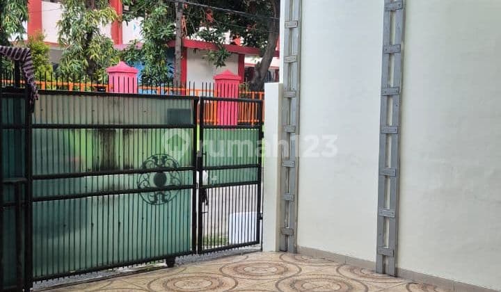 Dijual Rumah 2 Lantai Disunter Siaphuni