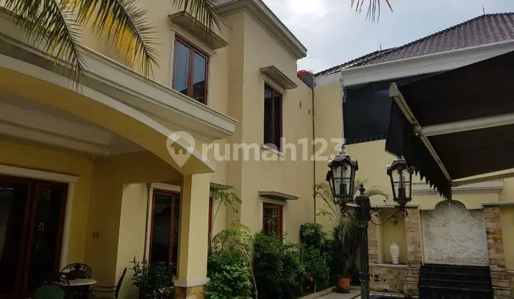 House Near Pondok Indah Jl Taman Radio Dalam South Jakarta