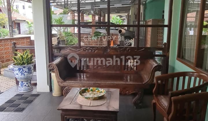 Rumah dan Rumah Makan di Jl Cimande Raya Bogor Sukabumi