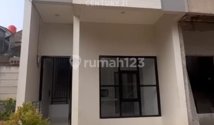 Rumah Dekat Tol Halim Pinangranti Pondok Gede Jakarta Timur