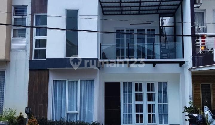 Strategic Mountain View House, Pamoyanan Town House