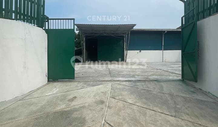 Strategic Cheap Warehouse Near Toll at Pangkalan Cibuluh Bogor