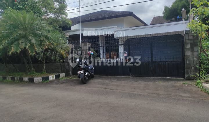 Rumah Pusat Kota di Komplek Elit Pakuan 1 Bogor