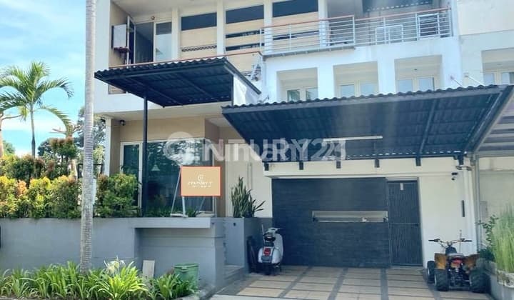 Rumah 2 Lantai Asri Hook Di Rancamaya Golf Estate Bogor Dekat Jalan Tol