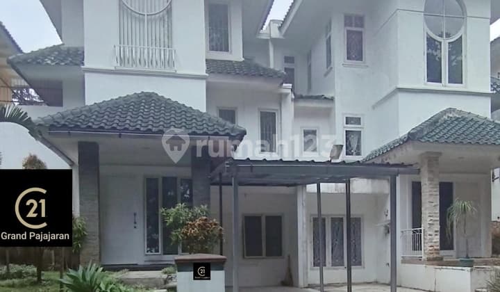 Rumah Di Sentul City Cluster Bukit Golf Hijau