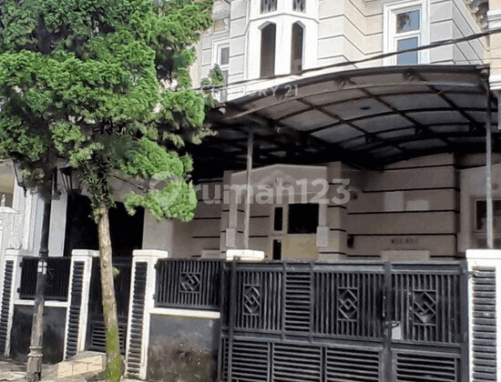 Rumah Strategis Dalam Cluster Bukit Cimanggu City